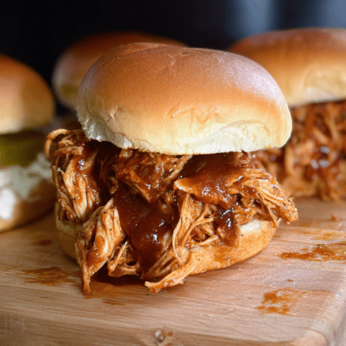 Crockpot BBQ Chicken Sliders: Easy Recipe